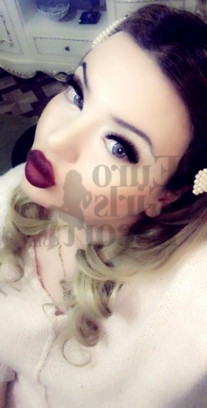 Elif transexual escorts in Mayfield Heights